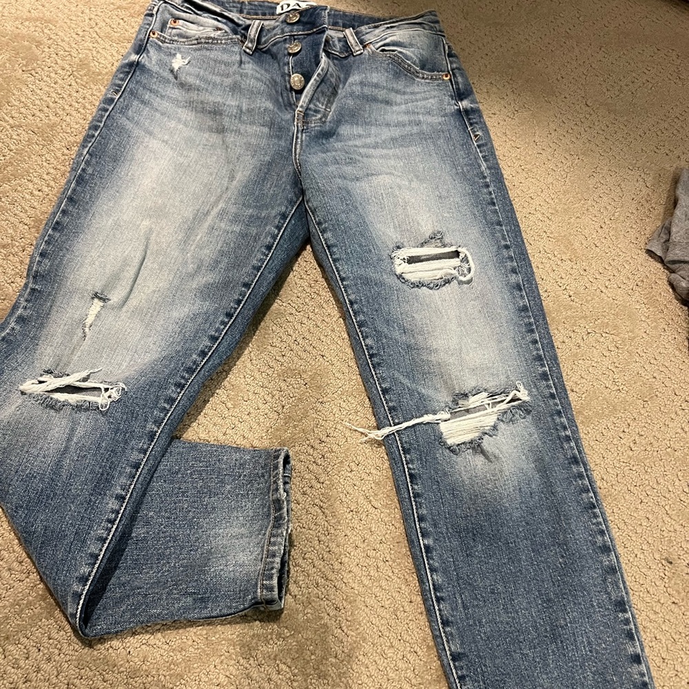 Medium/light wash jeans